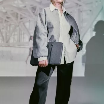 Incase Crosstown Sleeve s Woolenex pre 16-palcový laptop