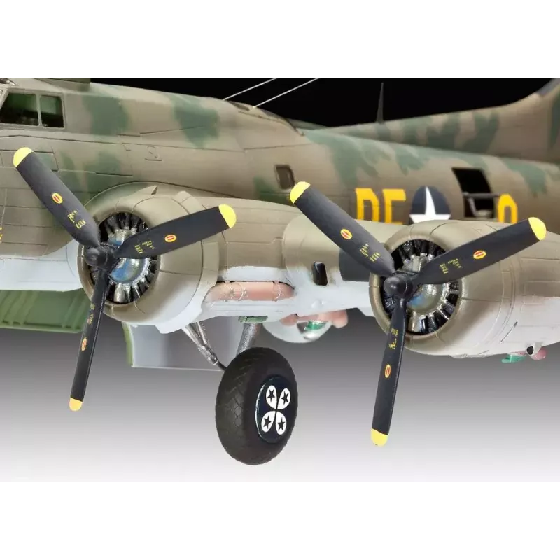 Model lietadla s pevným krídlom Revell B-17F Memphis Belle