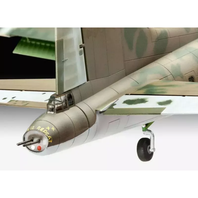 Model lietadla s pevným krídlom Revell B-17F Memphis Belle