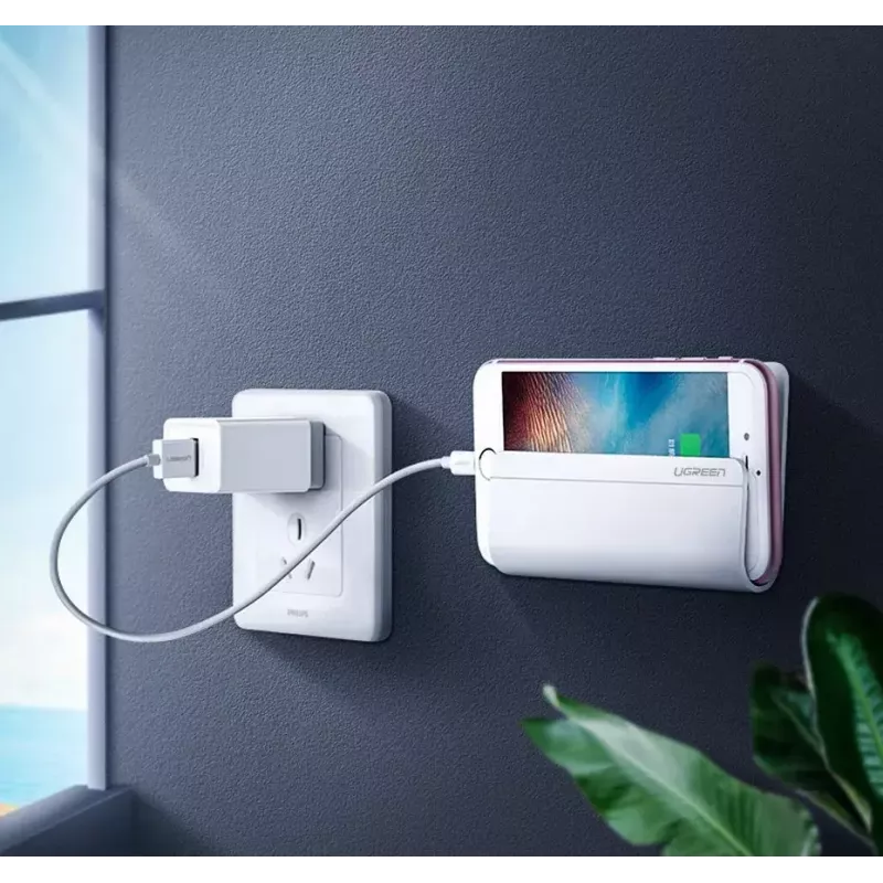 UGREEN 30394 samolepiaci nástenný držiak na nabíjanie telefónu, biely