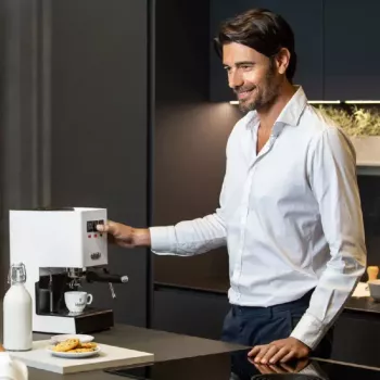 Gaggia Classic E24 manuálny kávovar na espresso 2,1 l