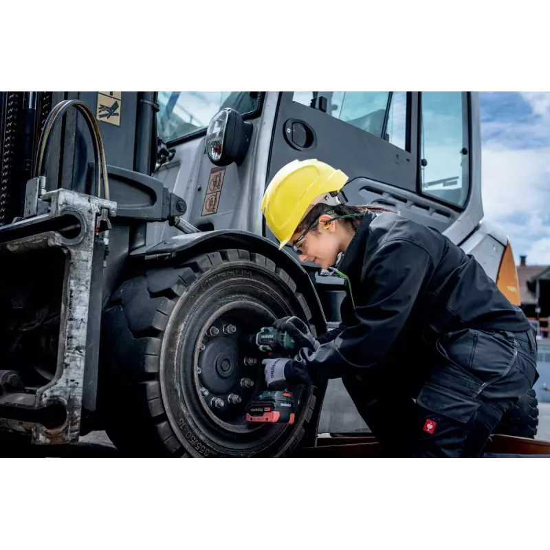 Rázový uťahovač Metabo SSW 18 LTX 800 BL 1/2 palca 800 N⋅m 18 V
