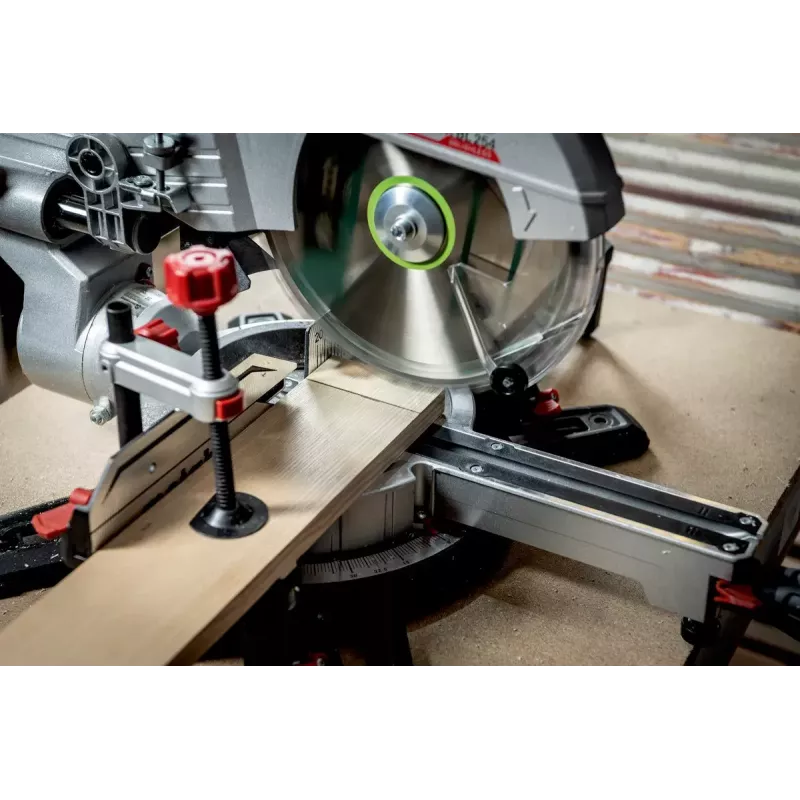 Píla Metabo KGS 18 LTX BL 254