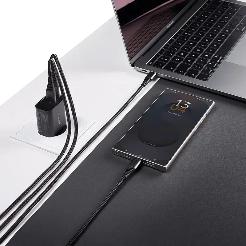 Napájací zdroj Intenso W30AC 30 W USB-A USB-C čierny