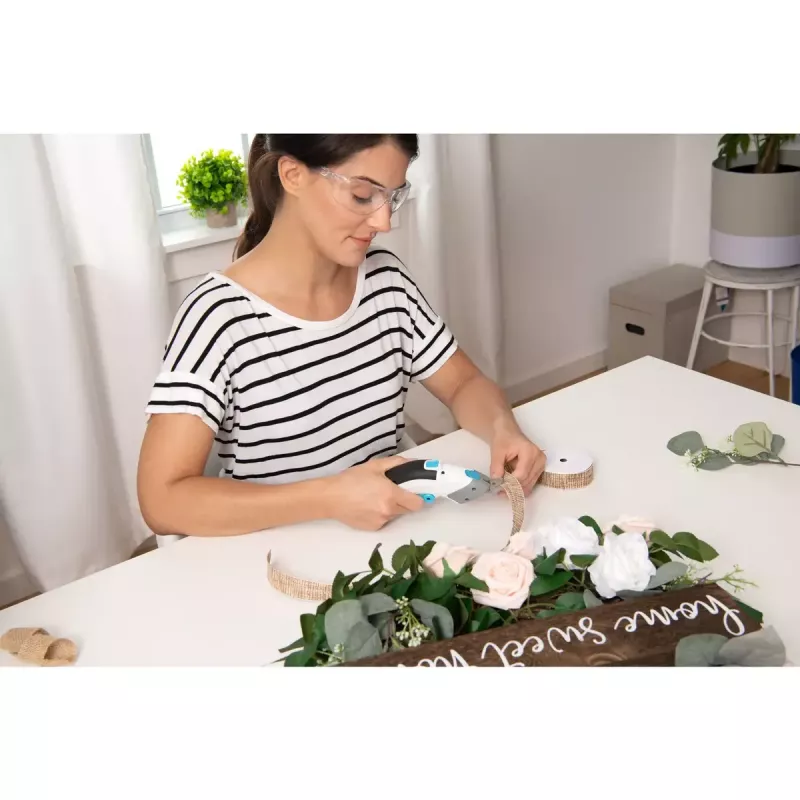 Kancelárske nožnice Black & Decker BCSC115-XJ 1 kus