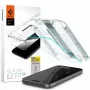 Spigen iPhone 15 Glas.tR EZ Fit ochrana displeja z tvrdeného skla transparentná