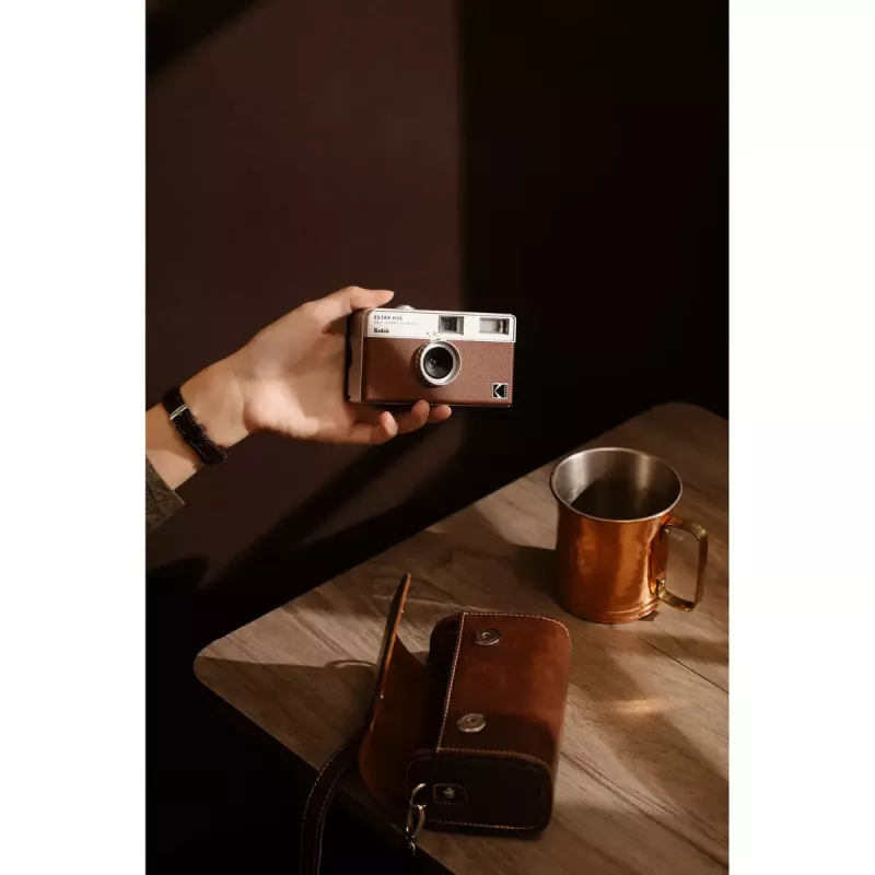 Filmová kamera Kodak Ektar H35 hnedá RK0102 35mm