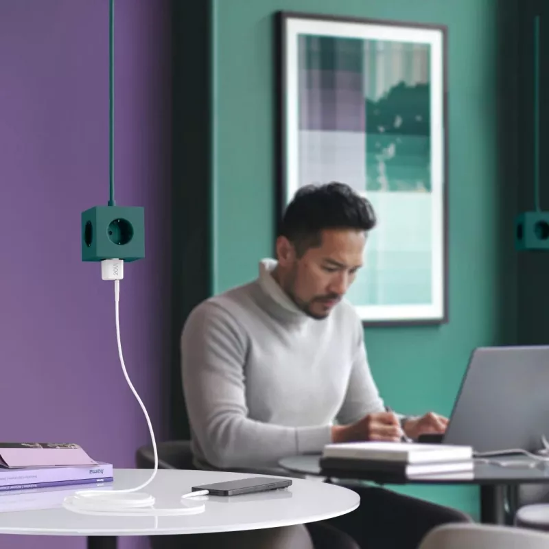Nabíjačka interiérová Hama 00201980 rýchle nabíjanie biela USB Type-C