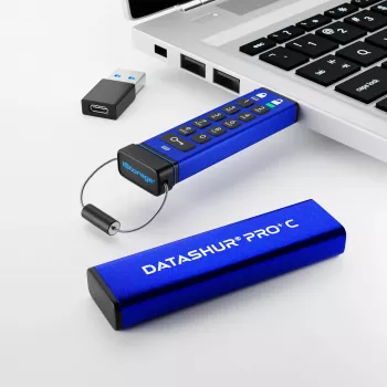 iStorage datAshur PRO+C 128GB | FIPS 140-3 Level 3 certifikované | bezpečný USB Type-C disk | AES-XTS 256-bit hardvérové šifrovanie | chránený PIN kódom | adaptér Type-C na A súčasťou balenia