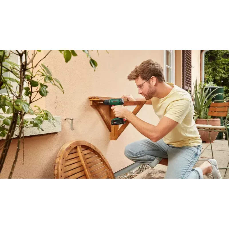 Bosch EasyDrill 18V-40 1630 RPM bez kľúča 1.3 kg čierna, zelená