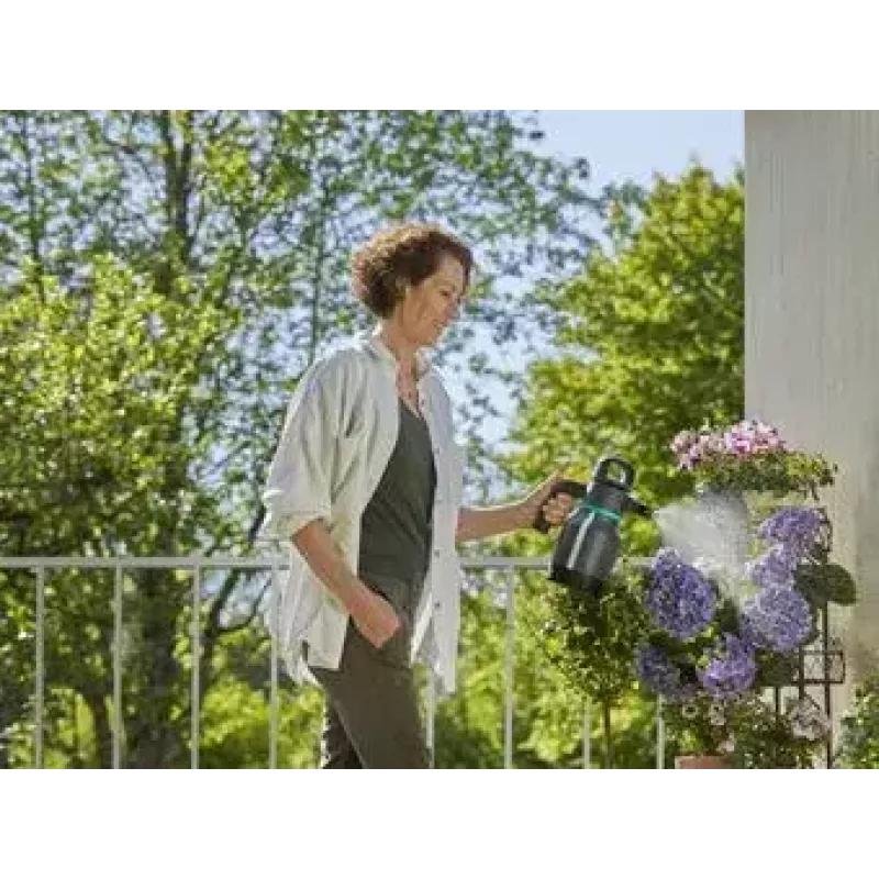 Ručný postrekovač Gardena 11120-20 čierny