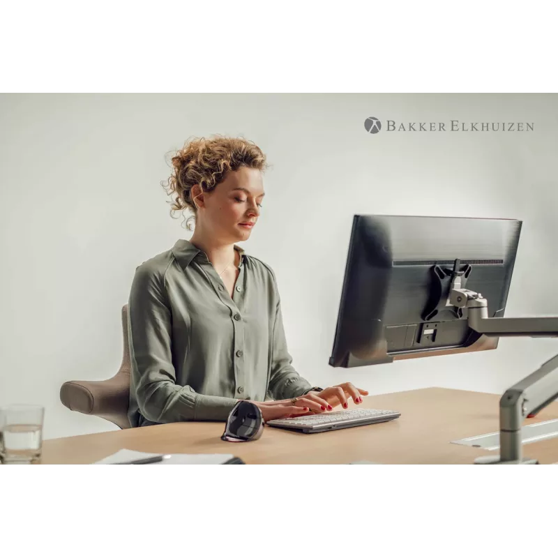 BakkerElkhuizen Evoluent D Large, pravá ruka, vertikálny dizajn, laser, USB Type-A, 3200 DPI, čierna, sivá, strieborná