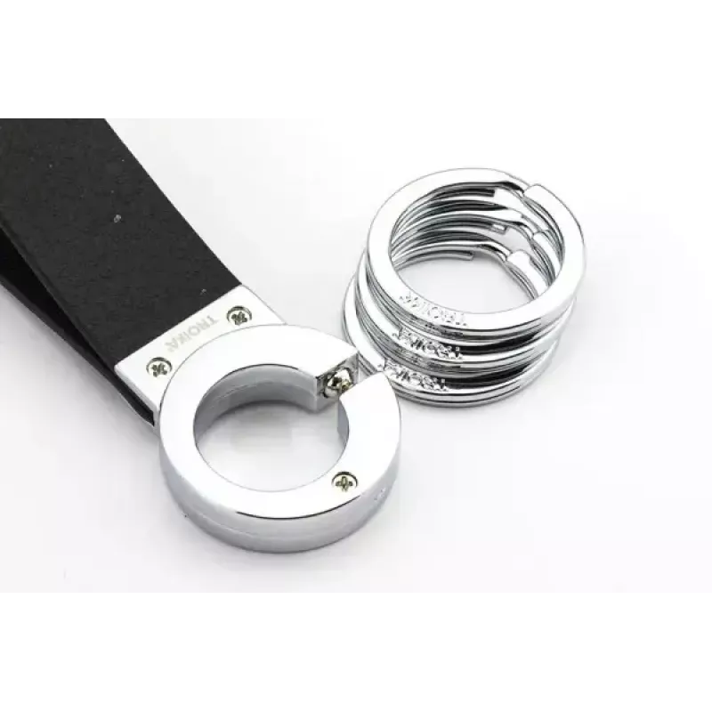 Kľúčenka TROIKA KR8-02/LE čierna strieborná koža 31mm