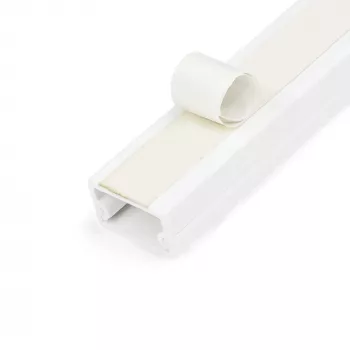 StarTech.com Pevný káblový kanál s lepiacou páskou a krytom, 19 mm Š x 11 mm V – 1 m dĺžka, PVC skrývač sieťových/napájacích káblov/nástenný káblový kanál, max. 6 káblov, UL certifikovaný
