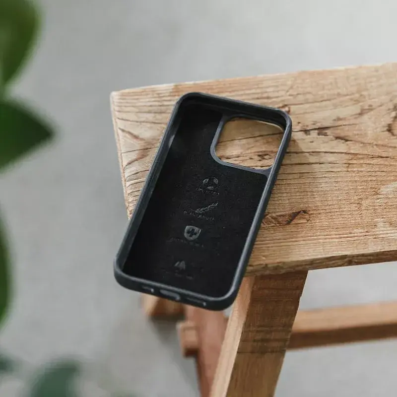 Woodcessories Bio Case puzdro na telefón kryt čierna iPhone 14 Plus 17 cm