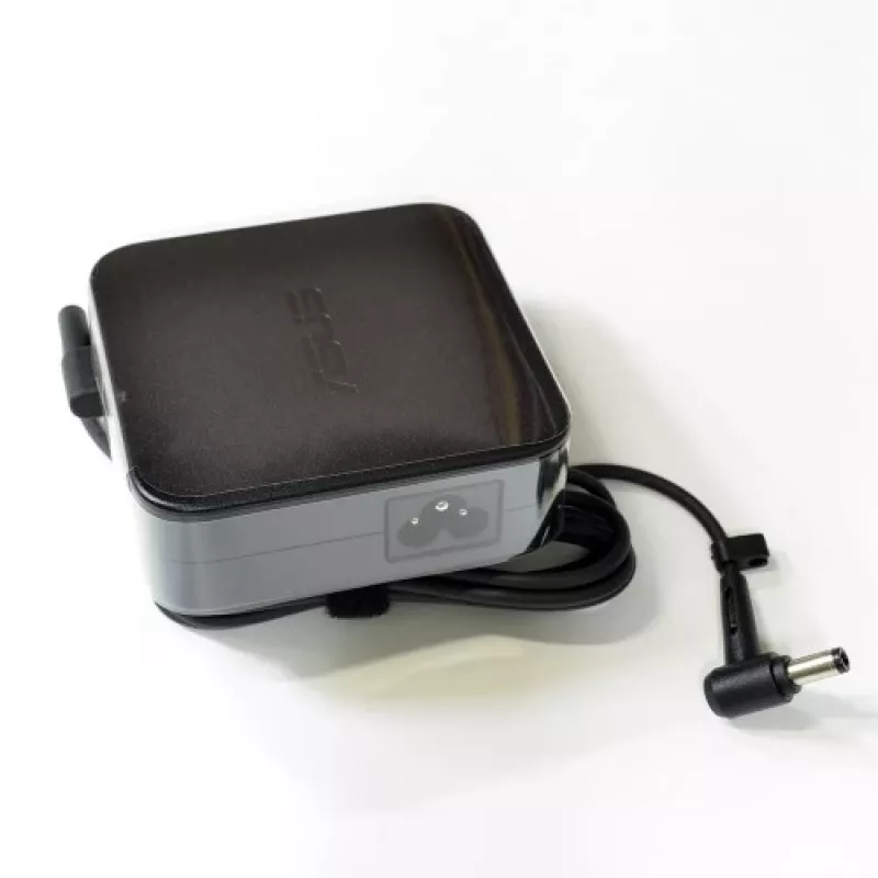 ASUS 0A001-00055100 napájací zdroj/nabíjačka interiérová 90 W čierna
