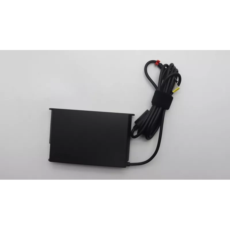 Lenovo 5A11K67847 napájací zdroj/invertor interiérový 135 W čierny