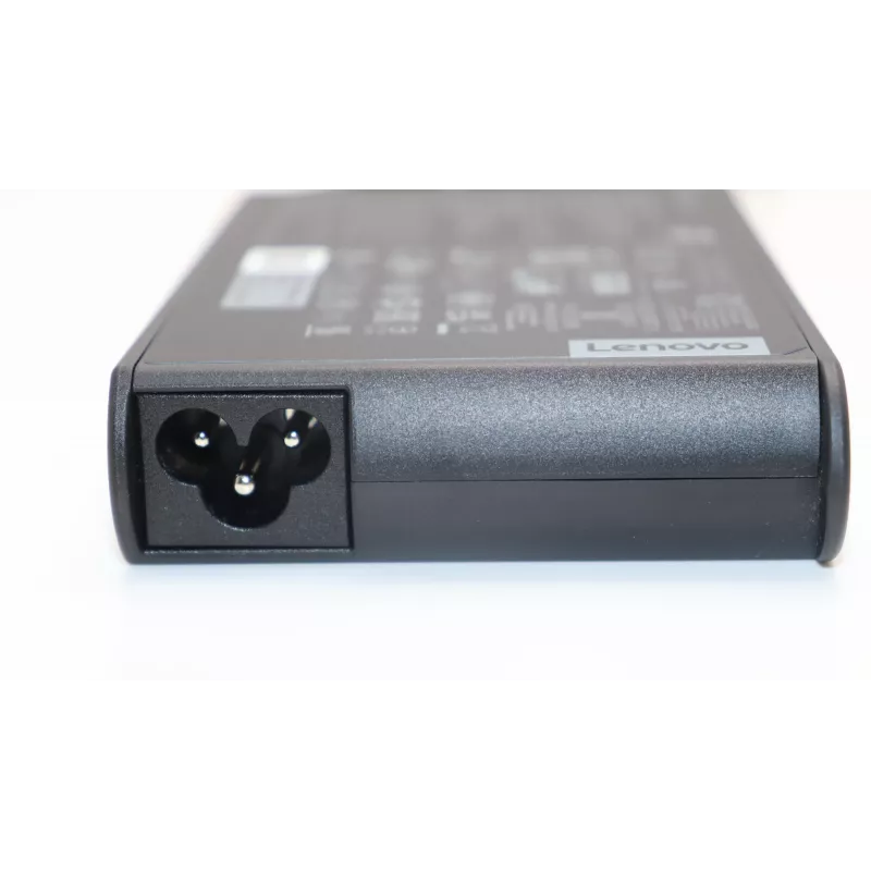 Lenovo 5A11K67847 napájací zdroj/invertor interiérový 135 W čierny