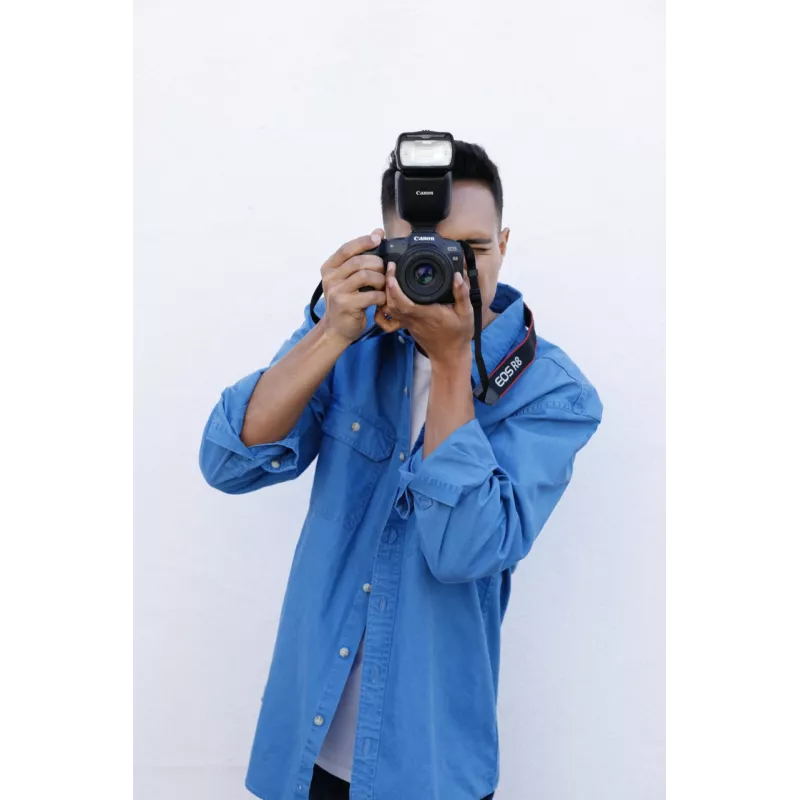 Blesk na kameru Canon Speedlite EL-10 čierny AA batéria 287 g