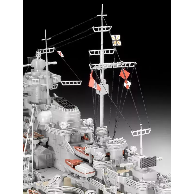 Model vojenskej lode Revell Bismarck stavebnica 1:350