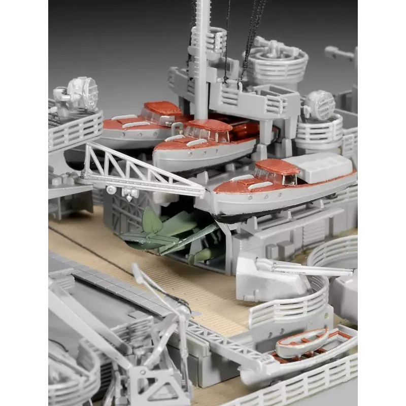 Model vojenskej lode Revell Bismarck stavebnica 1:350