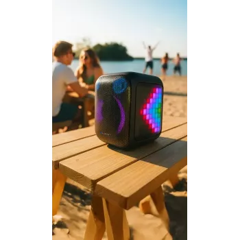 Interiérový/exteriérový reproduktorový systém BLAUPUNKT PB6LED — 40 W RMS, Bluetooth, FM, microSD, LED displej, 4500 mAh batéria