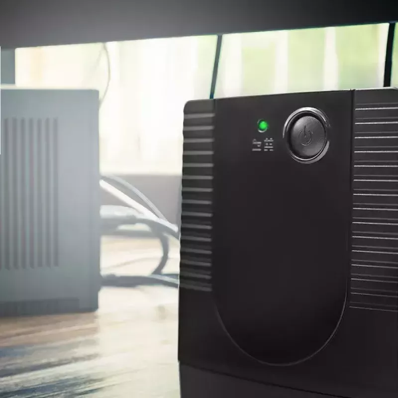 Záložný zdroj QOLTEC 53773 0,85 kVA (480 W) Line-Interactive, 1x výstup Typ-E, 7 Ah batéria