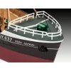 Model rybárskej lode Revell North Sea Trawler