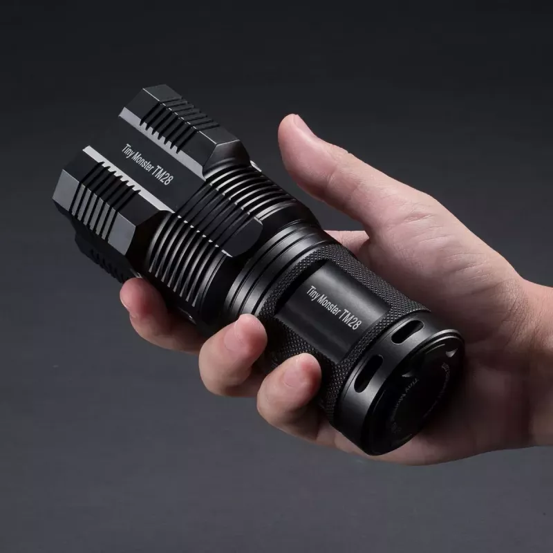Ručná baterka Nitecore TM28, LED 4×, max. 6000 lm, Li‑Ion, čierna, dĺžka 142 mm, 414 g