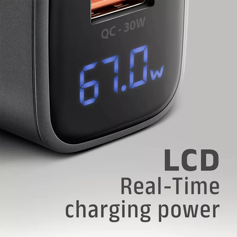 Nástenná nabíjačka AXAGON ACU-PQ67D, 67W, USB-C PD3.0 + USB-A QC4+, 2 výstupy, LCD displej, 100–240V