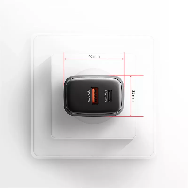 Nástenná nabíjačka AXAGON ACU-PQ67D, 67W, USB-C PD3.0 + USB-A QC4+, 2 výstupy, LCD displej, 100–240V