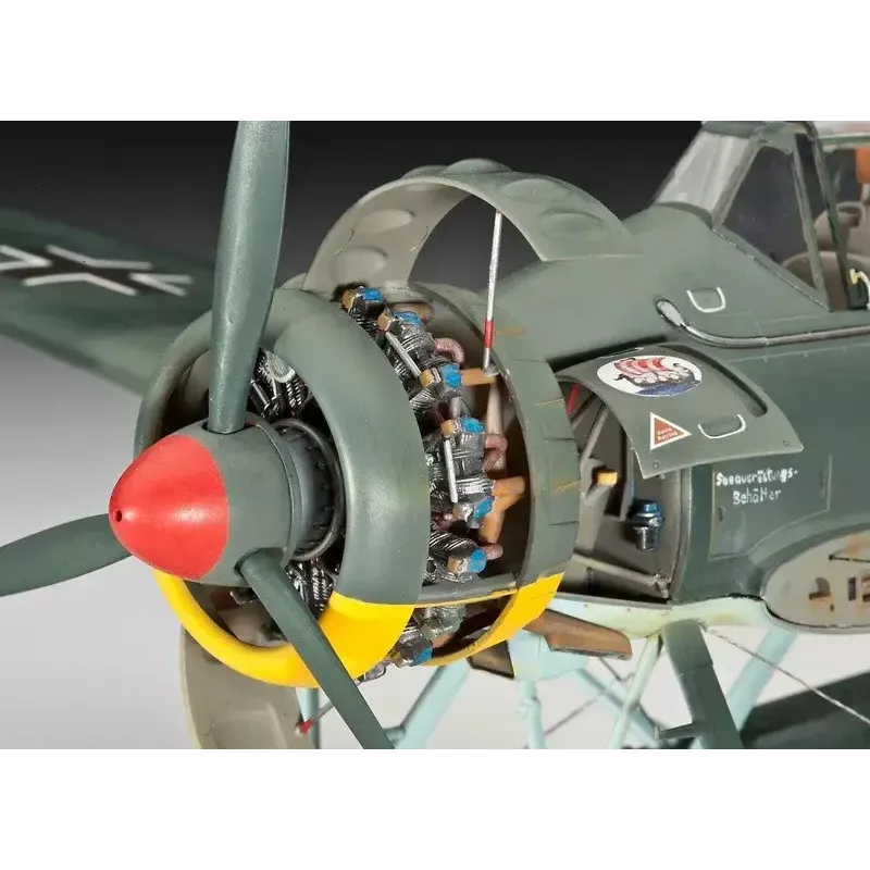Plastový modelársky set REVELL ARADO AR 196A-3 hydroplán v mierke 1:32