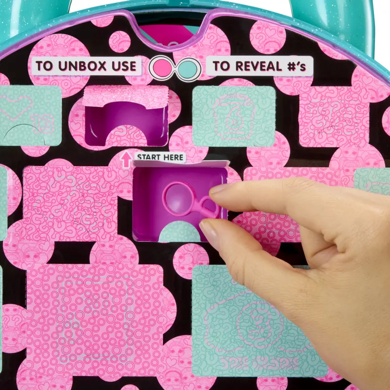 Mini bábika L.O.L. Surprise! Eye Spy Ultimate Unboxing viacfarebná