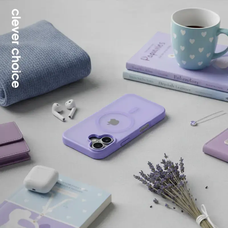 Crong Hybrid Matte Magnetic MagSafe puzdro pre iPhone 17 — priesvitná levanduľová, PC+TPU