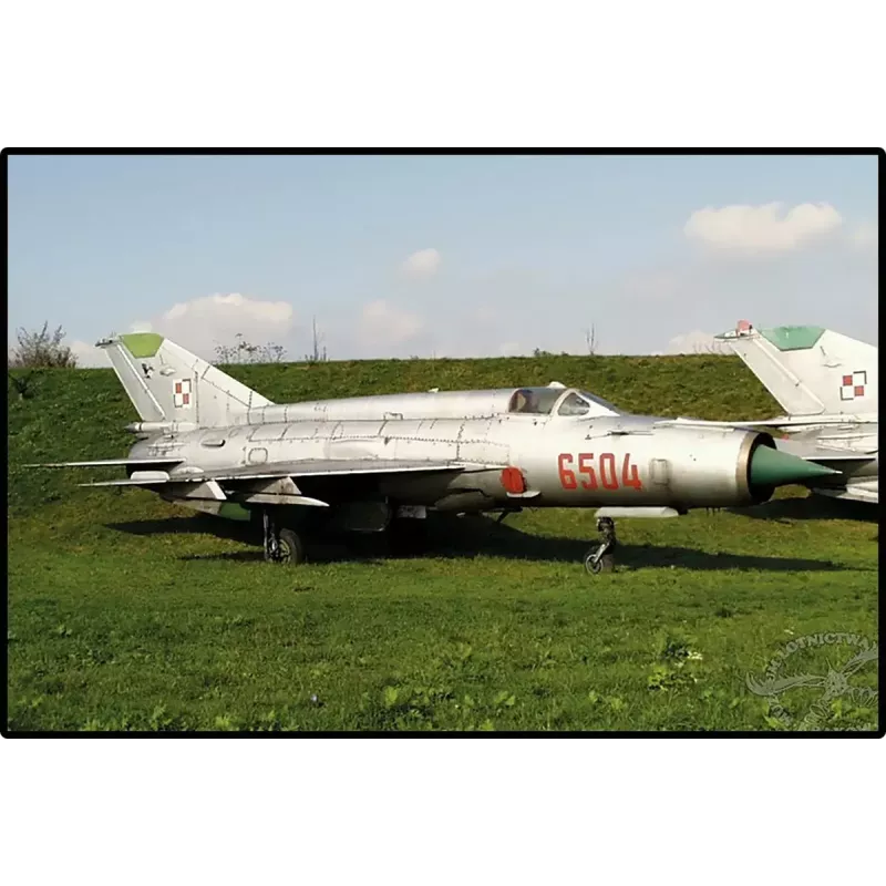 Stavebnica Cobi MiG-21 MF 381 diel — hračkársky model na skladanie