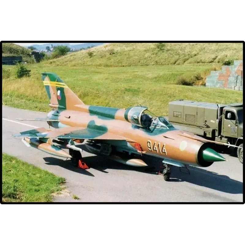 Stavebnica Cobi MiG-21 396 diel — Cobi Blocks