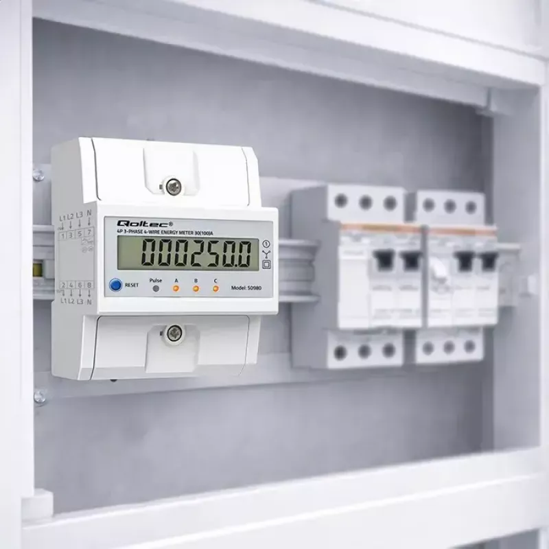 Trojfázový merač QOLTEC 50980 — 400 V, 100 A s resetom