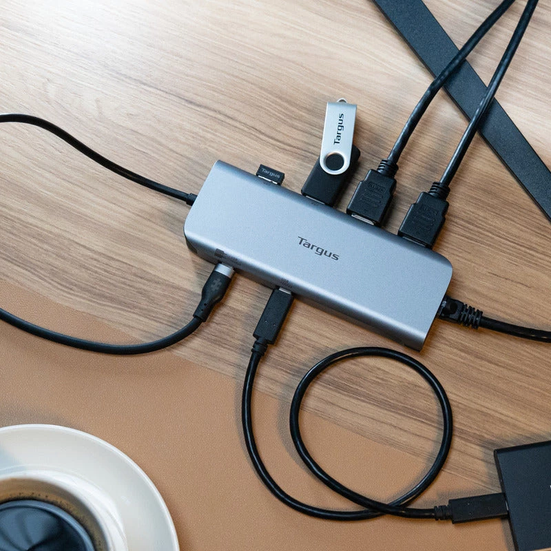 Targus Dual Video Mobile Dock s 140W EPR Pass-Thru, káblový, USB 3.2 Gen 2 (3.1 Gen 2) Type-C, 140 W, 1000 Mbit/s, sivý, 10 Gbit/s