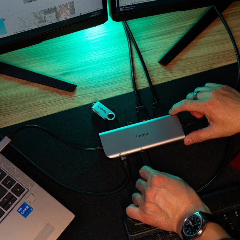 Targus Dual Video Mobile Dock s 140W EPR Pass-Thru, káblový, USB 3.2 Gen 2 (3.1 Gen 2) Type-C, 140 W, 1000 Mbit/s, sivý, 10 Gbit/s
