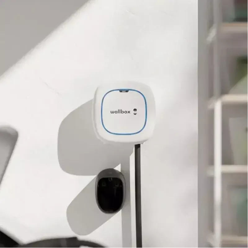 Wallbox Pulsar Max Wallbox 22 kW, Wi‑Fi & Bluetooth, 5 m kábel, IP54, IK10, Biela