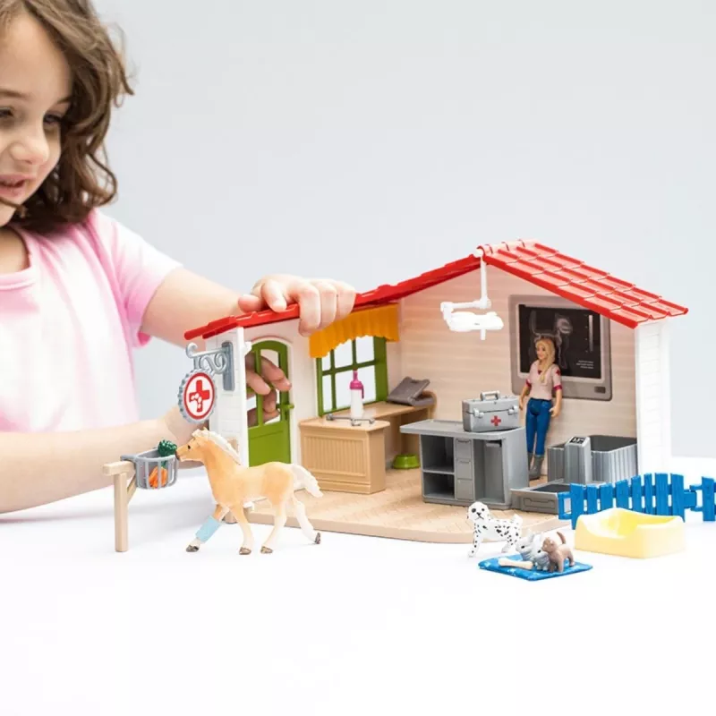 Veterinárna ordinácia so zvieratami Schleich 42502