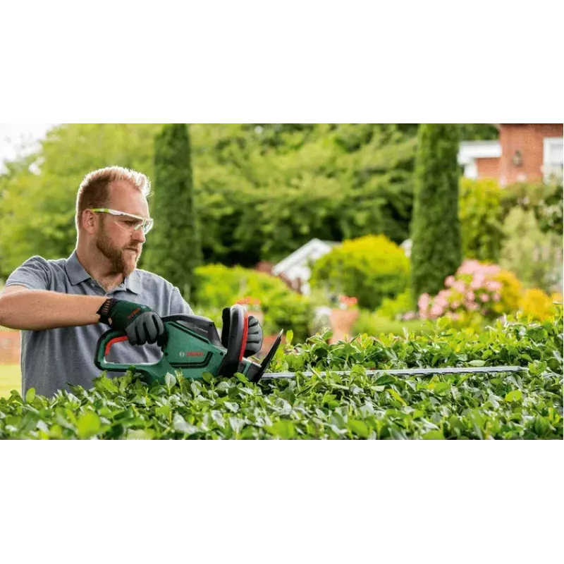 Nožnice na živý plot Bosch Universal HedgeCut 60 dvojitý nôž 480 W 3,5 kg