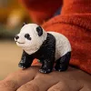 schleich WILD LIFE Veľká panda mláďa, 3 roky, džungľa, divé zvieratá / dobrodružná hračka, viacfarebná