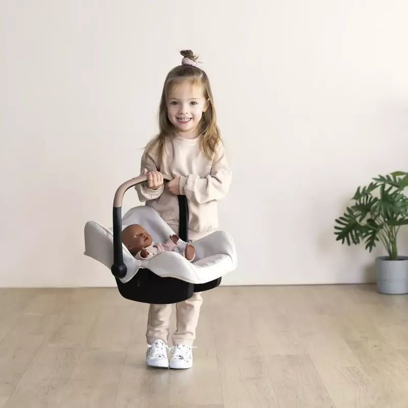 Autosedačka pre bábiky Simba-Dickie Maxi-Cosi, béžová — príslušenstvo pre bábiky