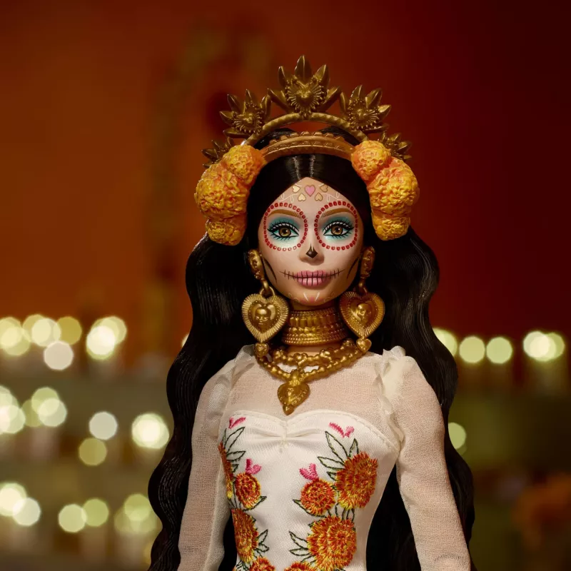 Barbie Signature Día De Muertos 2025 zberateľská bábika v naberaných krémových šatách
