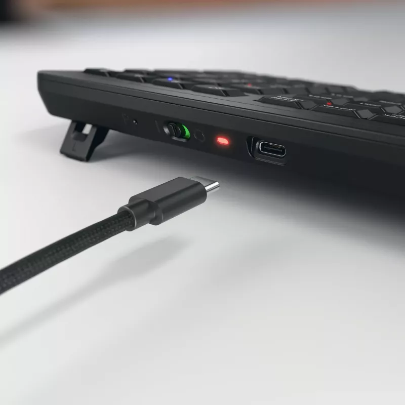 Cherry Stream ultimate – Full-Size AZERTY, USB + RF Wireless + Bluetooth, nožnicové spínače, LED podsvietenie, čierna