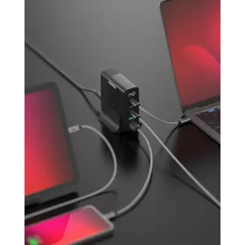 Nabíjačka pre mobilné zariadenia Sitecom CH-1004 — univerzálna AC nabíjačka do interiéru, vstup 100–240V, výstup až 20V, 3× USB-C, čierna