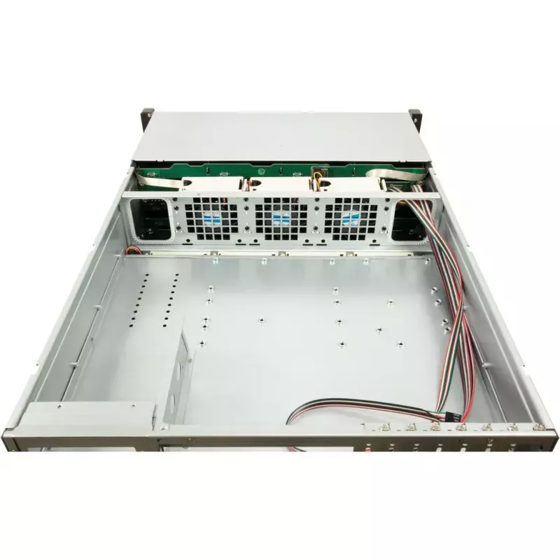 HDD skriňa Inter-Tech 4U-4736 36 diskov 2,5/3,5 palcov SAS SATA