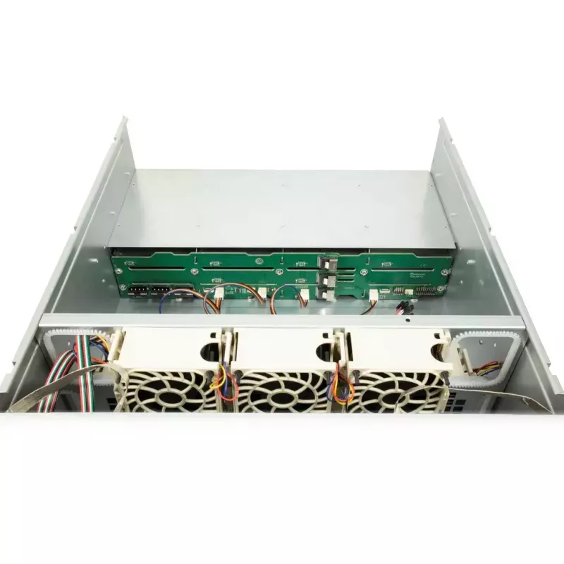 HDD skriňa Inter-Tech 4U-4736 36 diskov 2,5/3,5 palcov SAS SATA