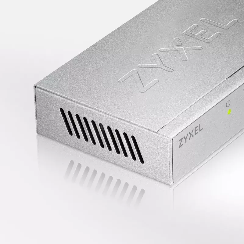 Zyxel GS-105B v3 Unmanaged L2+ Gigabit Ethernet (10/100/1000) strieborný